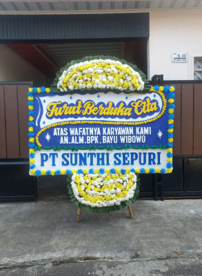 Papan Bunga Duka di Selesai