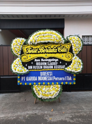 Papan Bunga Duka di Selesai
